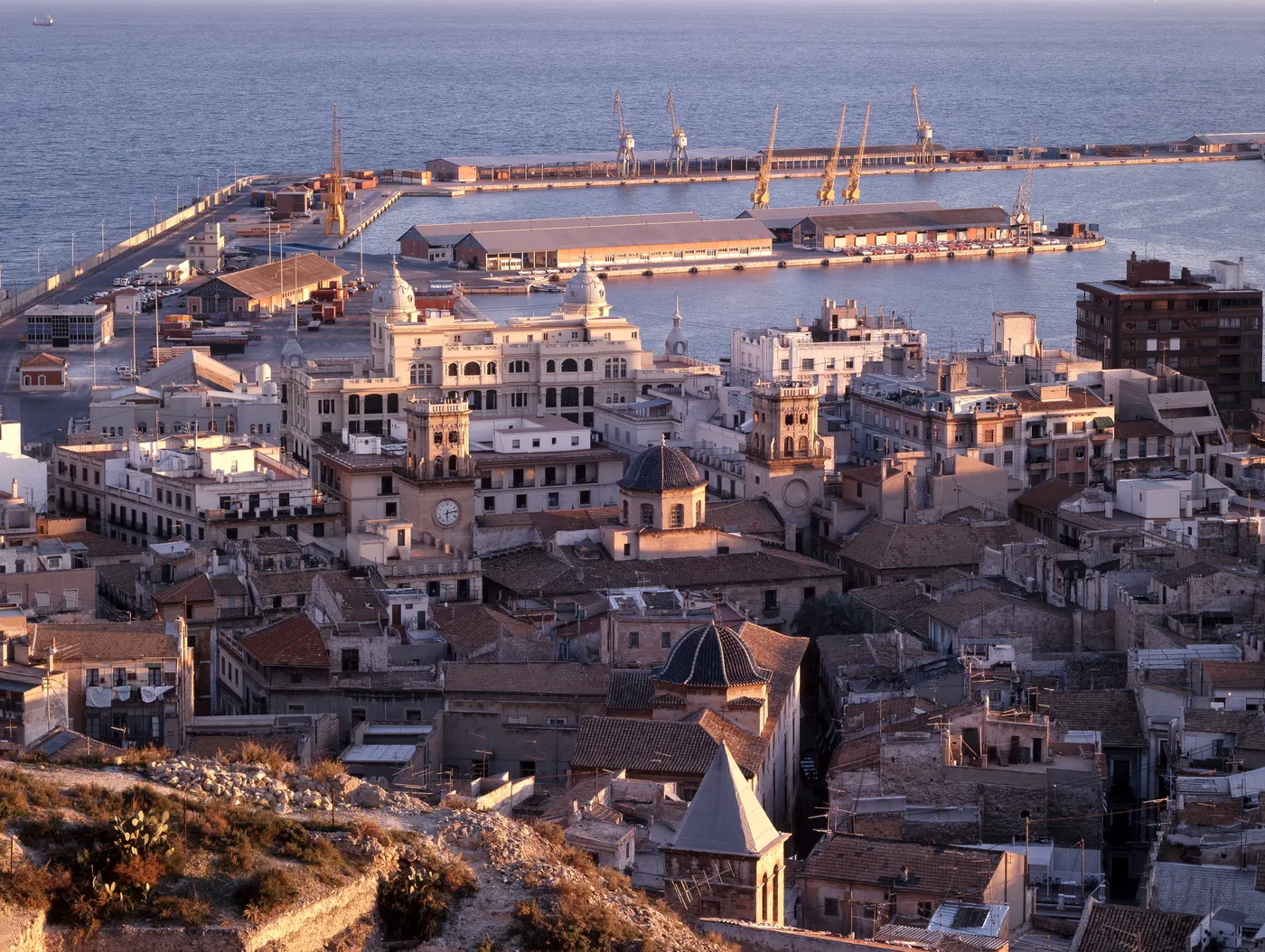 LUZ DE PONIENTE